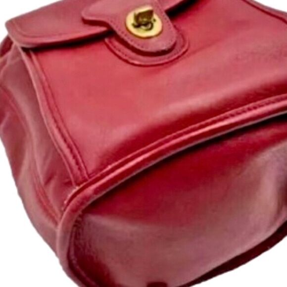 M COACH Vintage Red Glove Tanned Leather Large Sling Backpack Knapsack 9992 COA - Picture 13 of 15